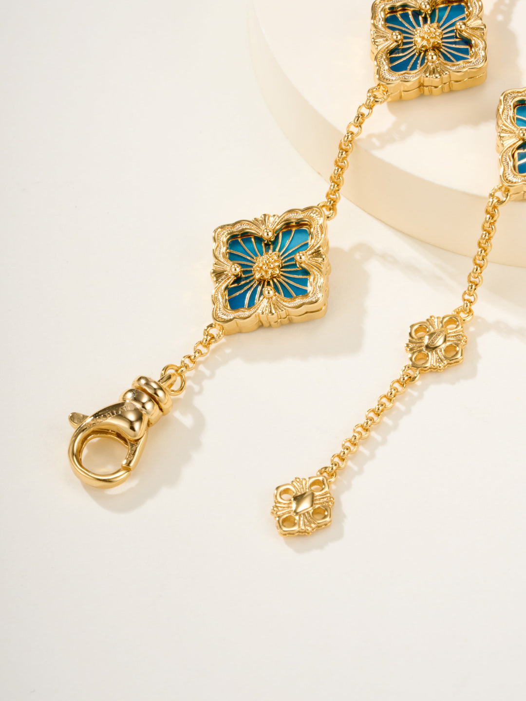 [⭐Luxery]B.C.L ENAMELED Five-Flower Bracelet（Various Colors)
