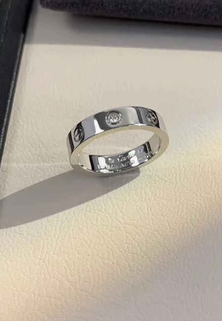 [⭐Luxery]LOVE RING 4MM 1 DIAMOND SILVER