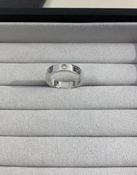 [⭐Luxery]LOVE RING 4MM 1 DIAMOND SILVER