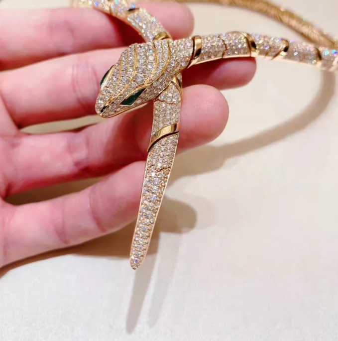 [⭐Luxery]HAUTE COUTURE GOLD SERPENTI NECKLACE