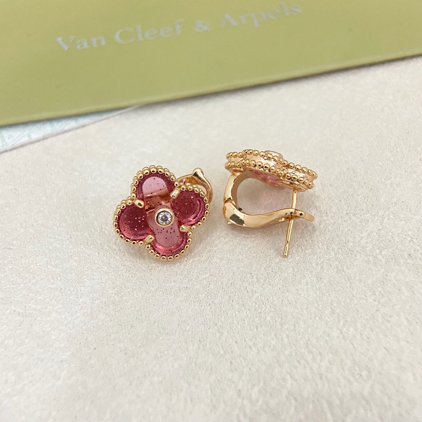 [⭐Luxery]2026 NEW  CLOVER 1 MOTIFPINK ENAMEL STUD EARRINGS WITH DIAMONDS2
