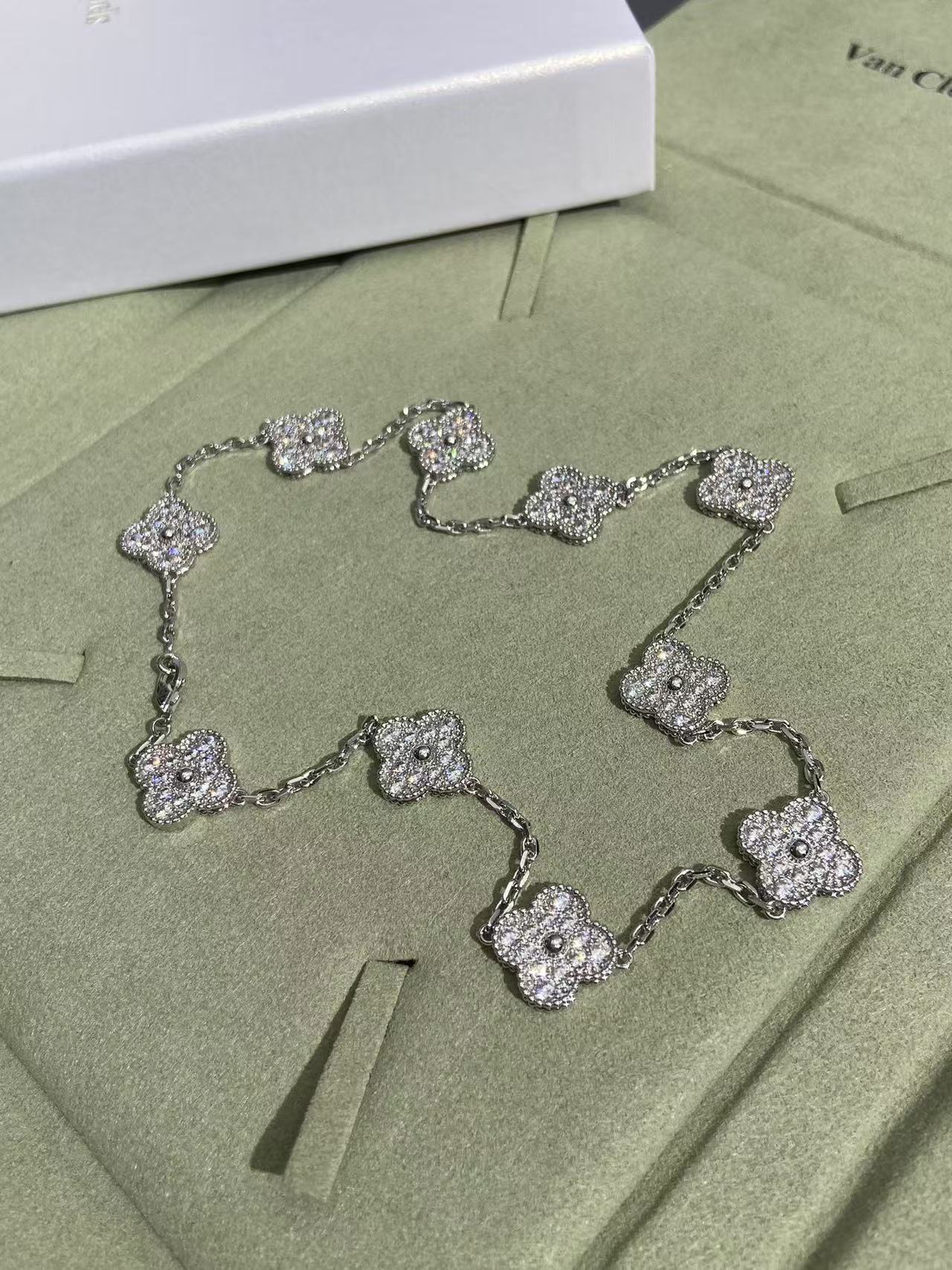 [⭐Luxery]CLOVER 10 MOTIFS  FULL DIAMOND NECKLACE
