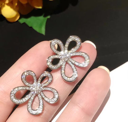 [⭐Luxery]FLOWERLACE EARRINGS FULL DIAMONDS