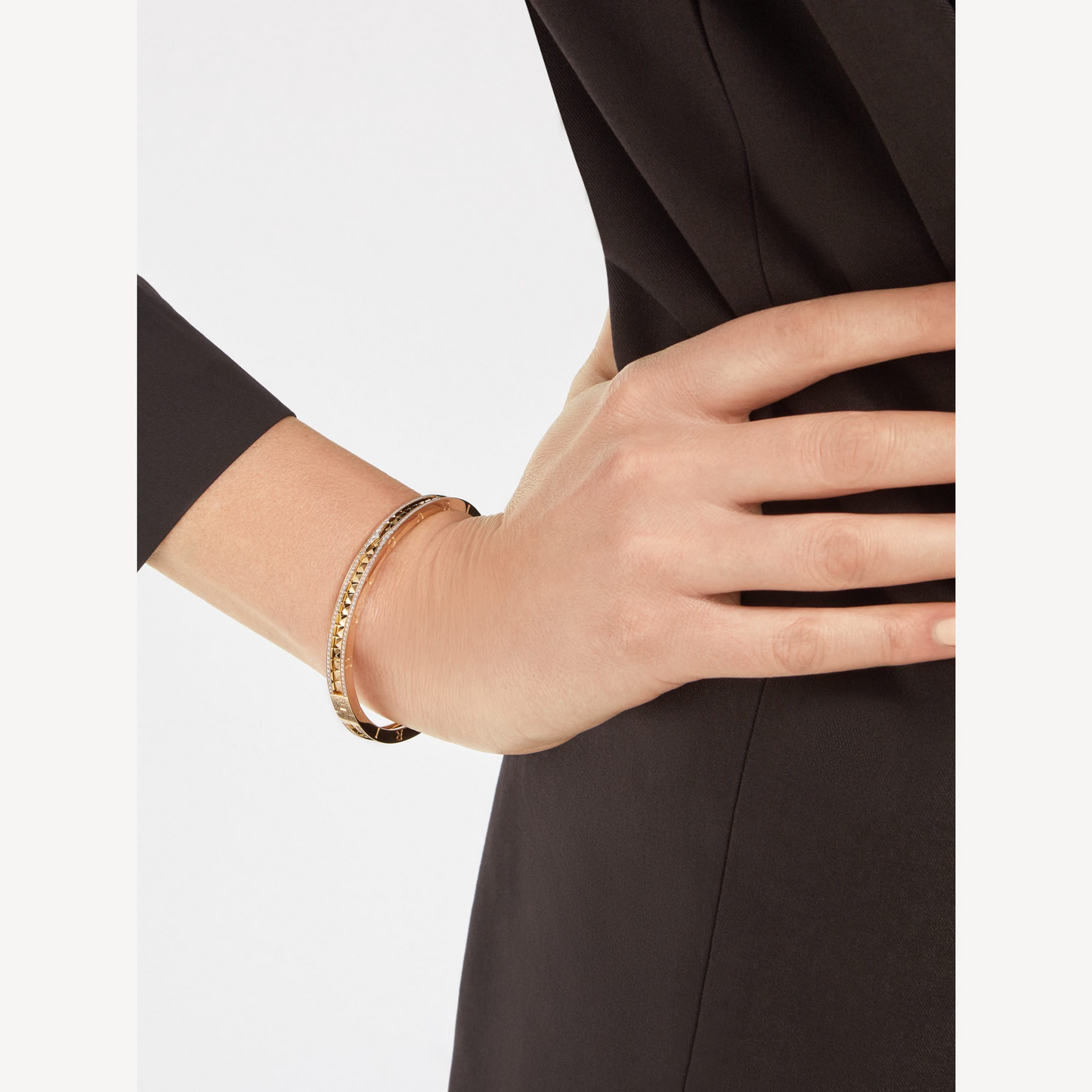 [⭐Luxery]ZERO 1 SPIRAL AND PAVED DIAMOND GOLD BRACELET