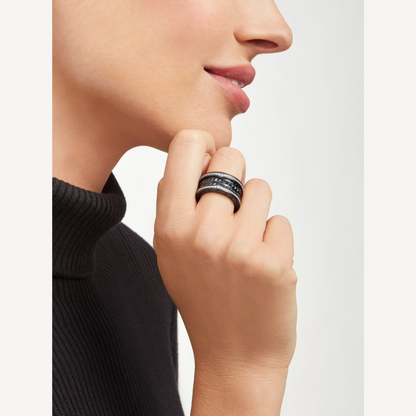 [⭐Luxery]ZERO 1 ROCK FOUR-BAND BLACK CERAMIC WITH STUDDED SPIRAL AND PAVED DIAMONDS RING