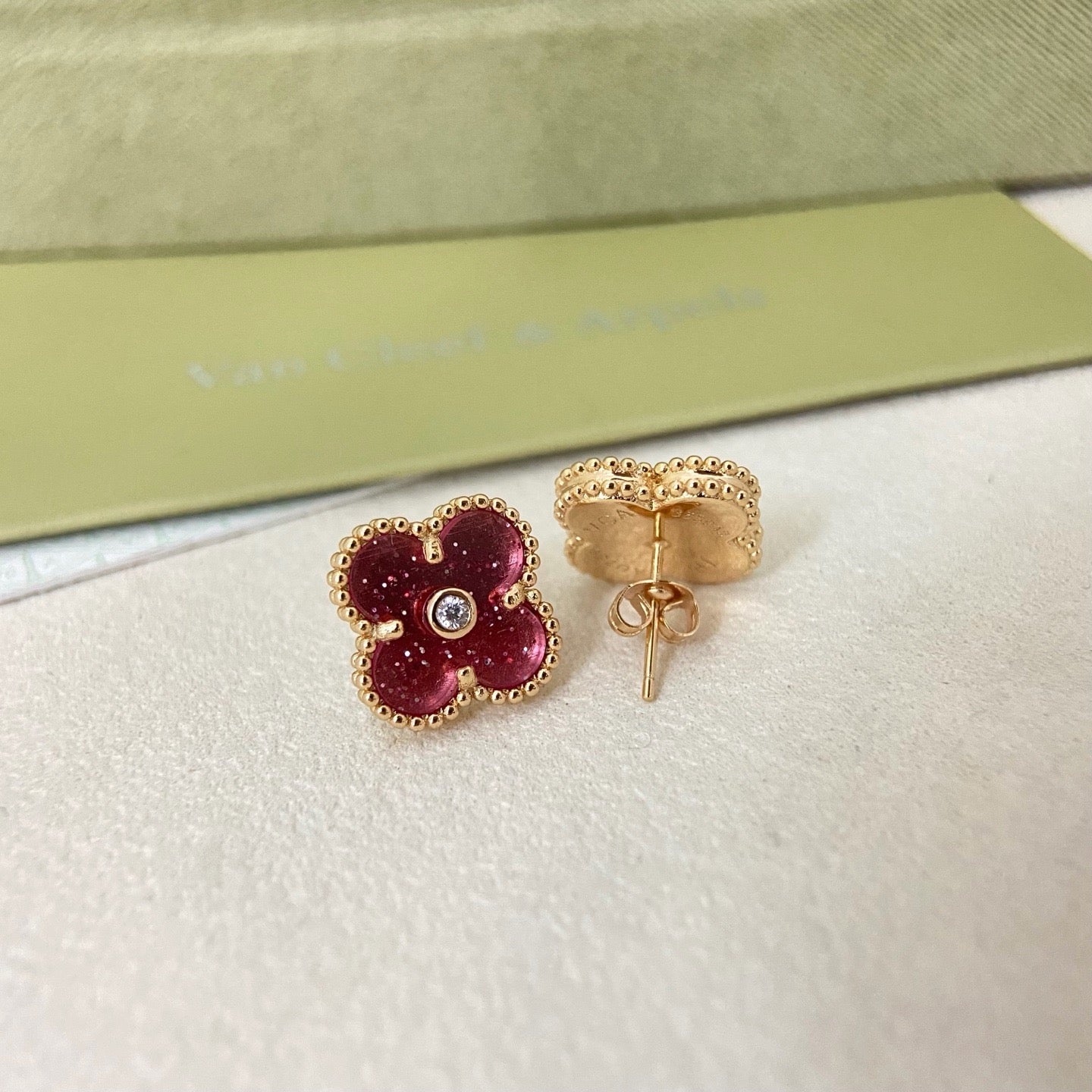 [⭐Luxery]2026 NEW  CLOVER 1 MOTIFPINK ENAMEL STUD EARRINGS WITH DIAMONDS
