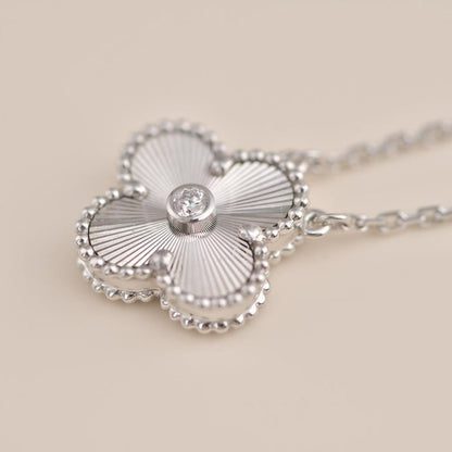 [⭐Luxery]CLOVER  15MM DIAMOND LASER NECKLACE SILVER