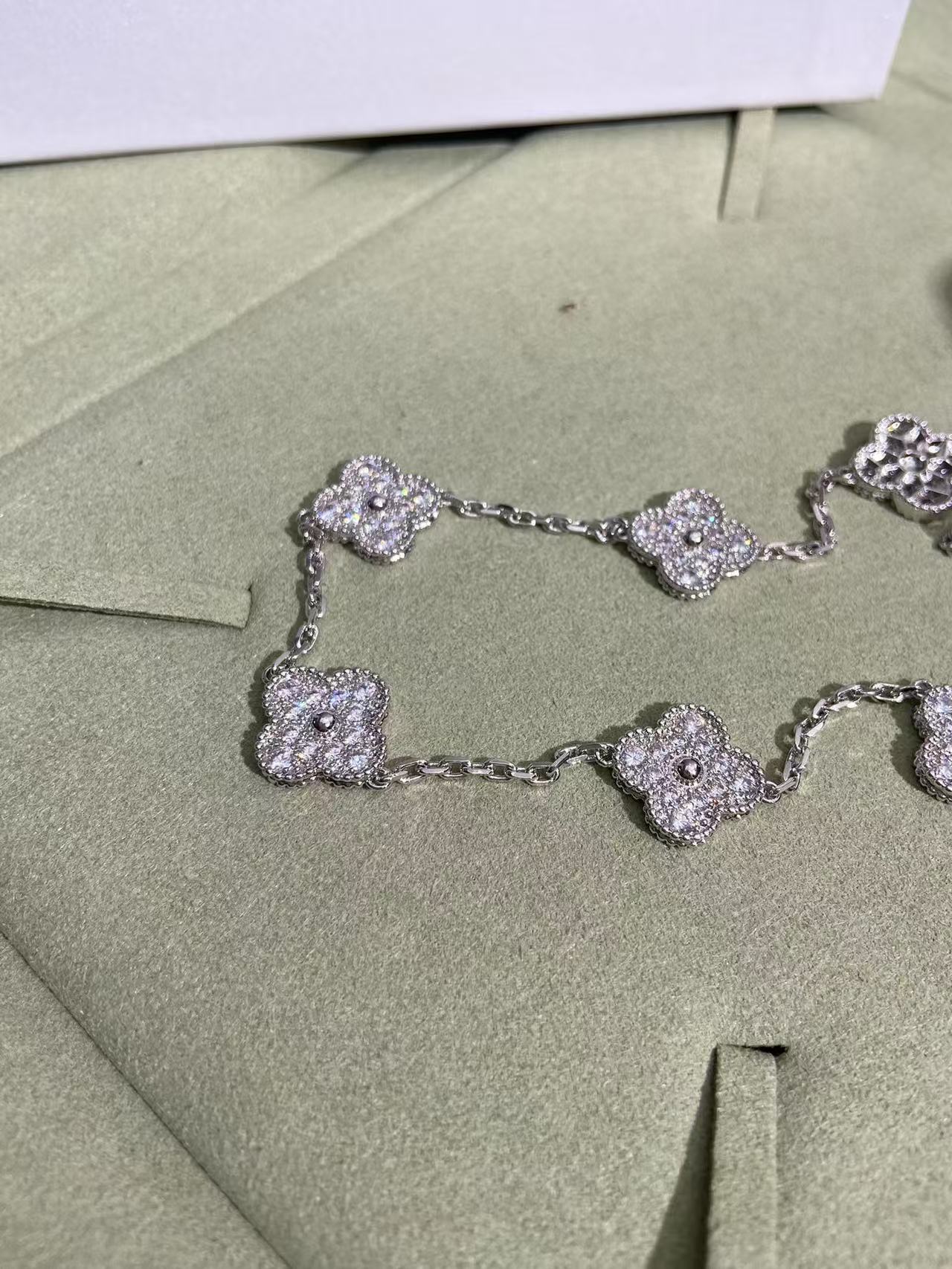 [⭐Luxery]CLOVER 10 MOTIFS  FULL DIAMOND NECKLACE