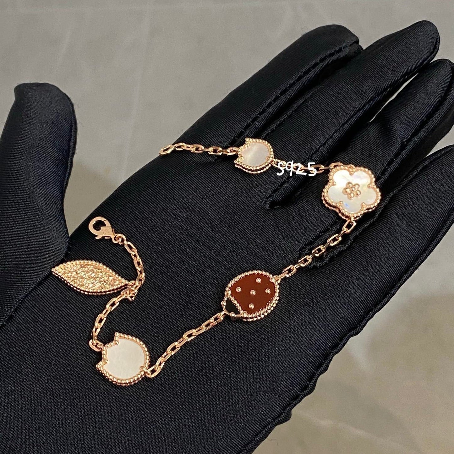 [⭐Luxery]LUCKY SPRING 5 MOTIF BRACELET