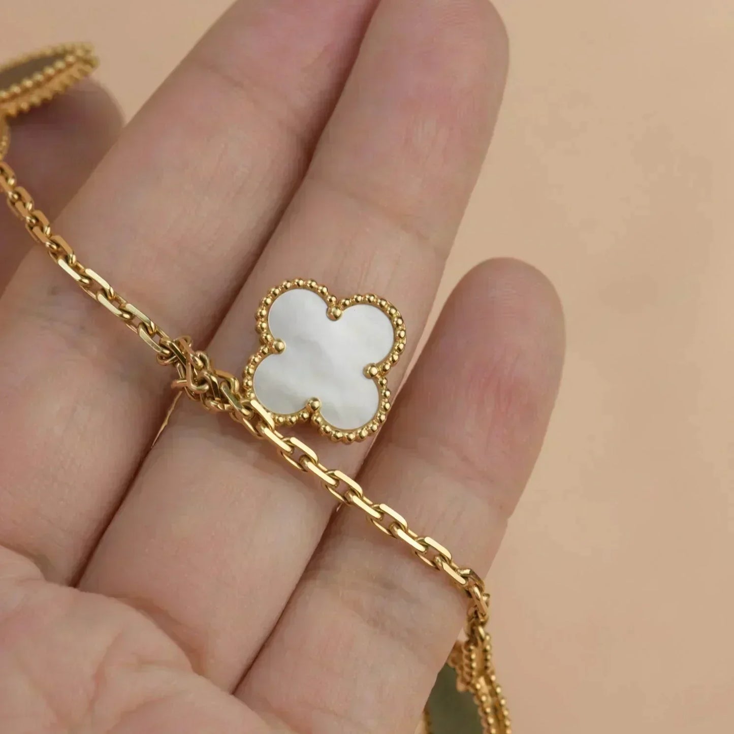 [⭐Luxery]LUCKY SPRING 5 MOTIF GOLD BRACELET