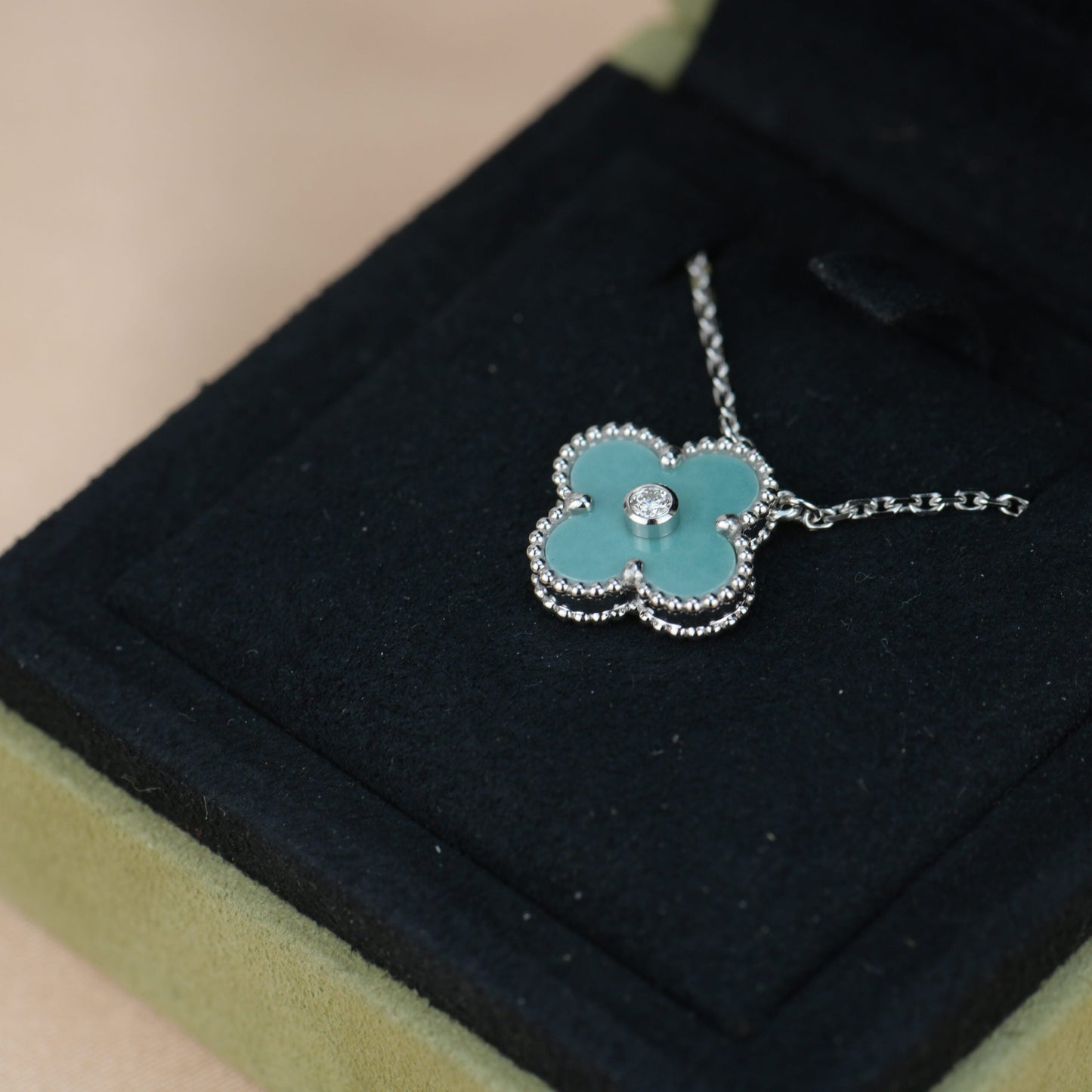 [⭐Luxery]CLOVER 15MM DIAMOND SVRES PORCELAIN  NECKLACE SILVER