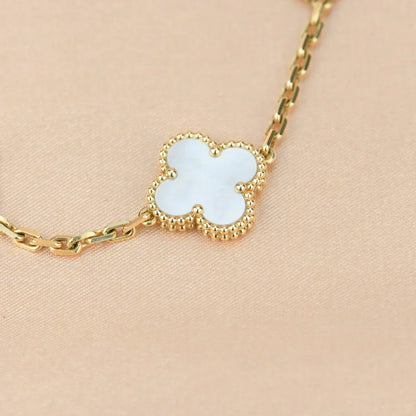 [⭐Luxery]CLOVER WHITE PEARL MOP 5 MOTIF BRACELET COLLECTION
