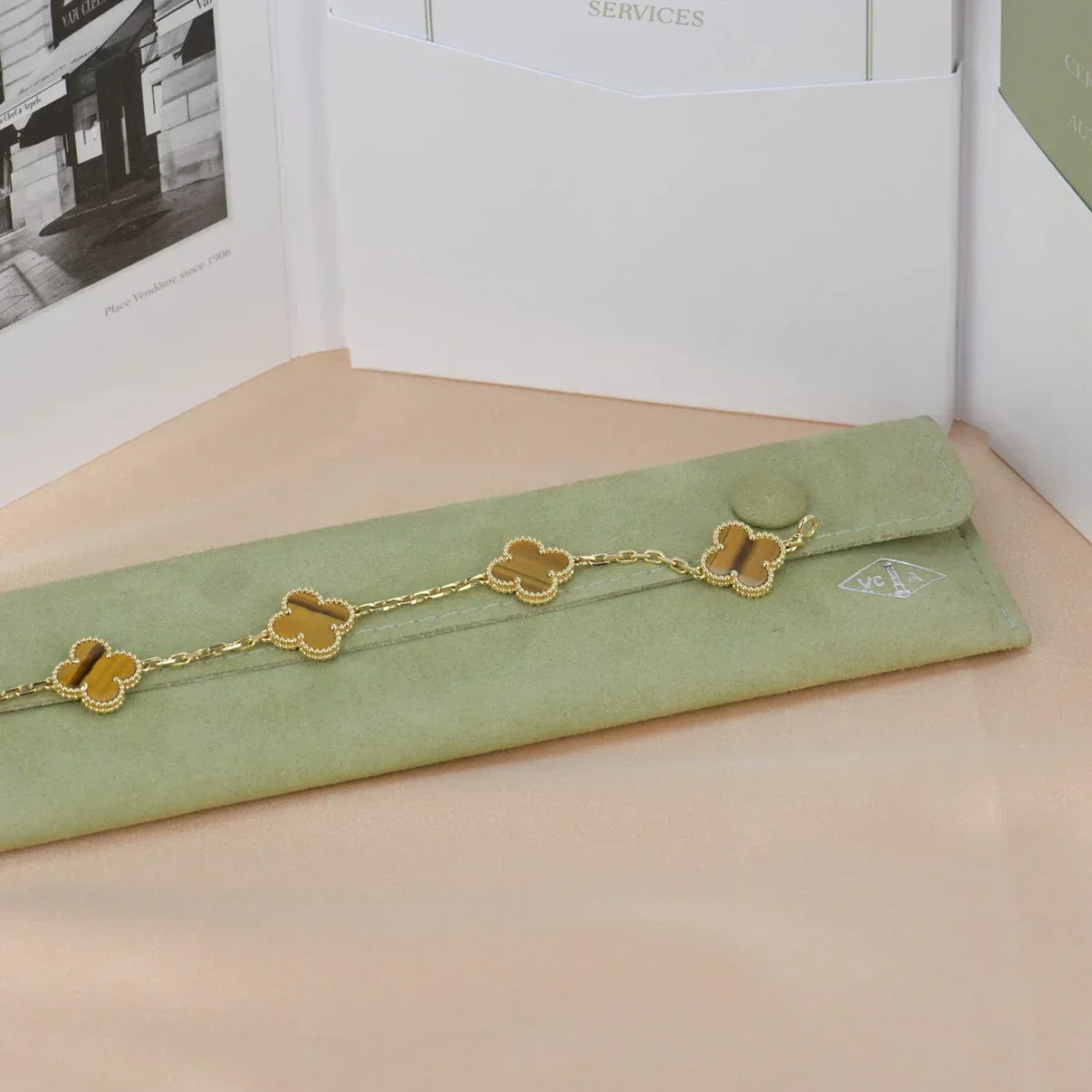 [⭐Luxery] CLOVER 5 MOTIFS TIGER EYE BRACELET COLLECTION