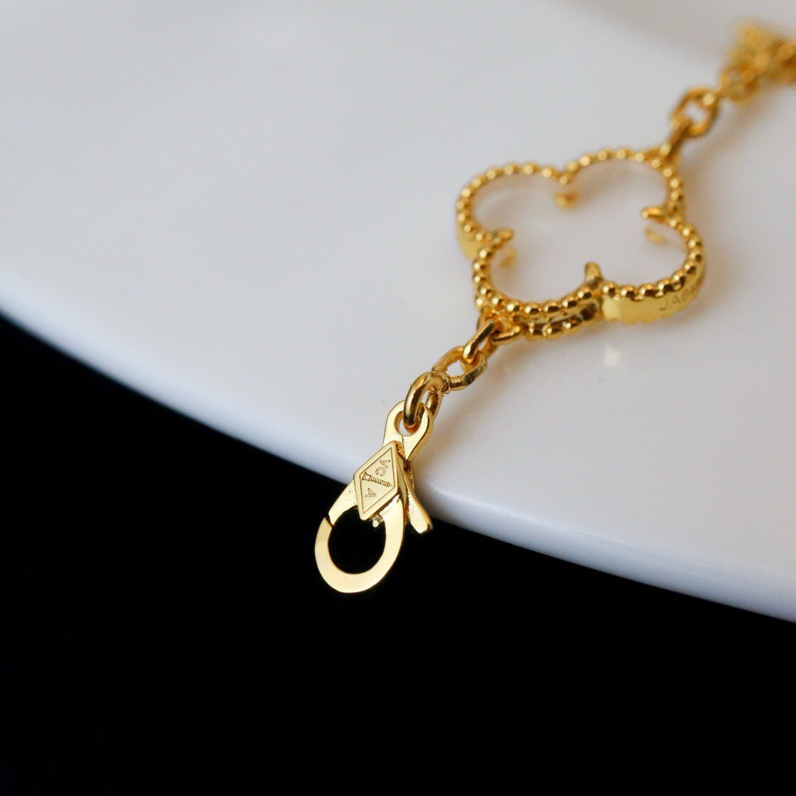 [⭐Luxery]CLOVER 5 MOTIF ROCK CRYSTAL BRACELET