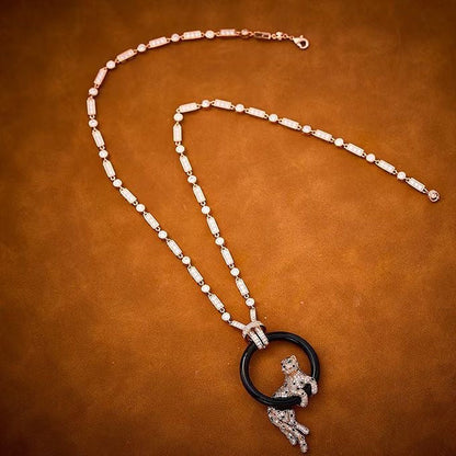 [⭐Luxery jewelrys]NEW BLACK CIRCLE PANTHER FULL DIAMOND NECKLACE