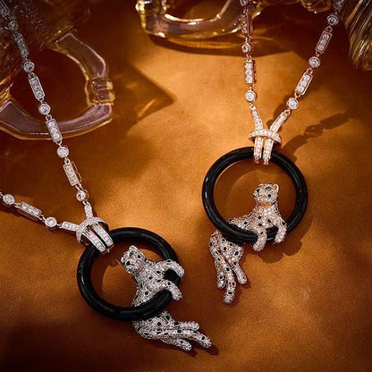 [⭐Luxery jewelrys]NEW BLACK CIRCLE PANTHER FULL DIAMOND NECKLACE