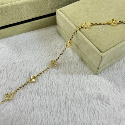 [⭐Luxery]CLOVER 6 MOTIF DIAMOND LASER BRACELET