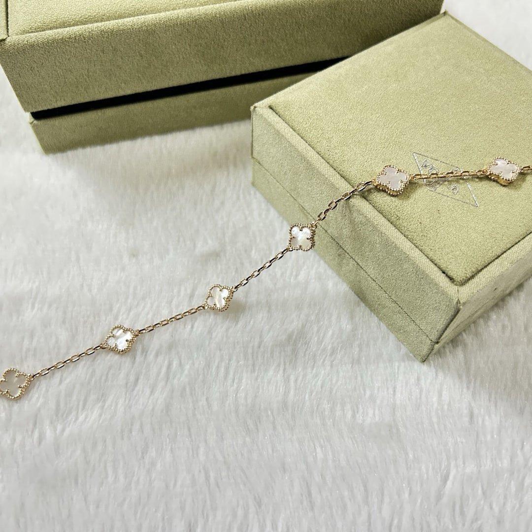[⭐Luxery]CLOVER 6 MOTIF WHITE MOP BRACELET