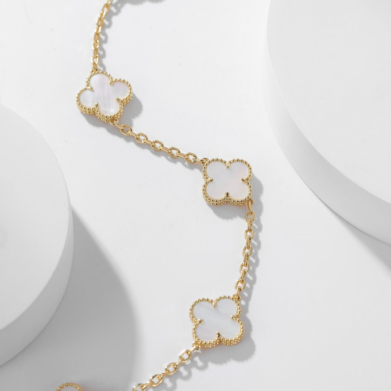 [⭐Luxery]CLOVER 10 MOTIFS WHITE MOTHER OF PEARL NECKLACE
