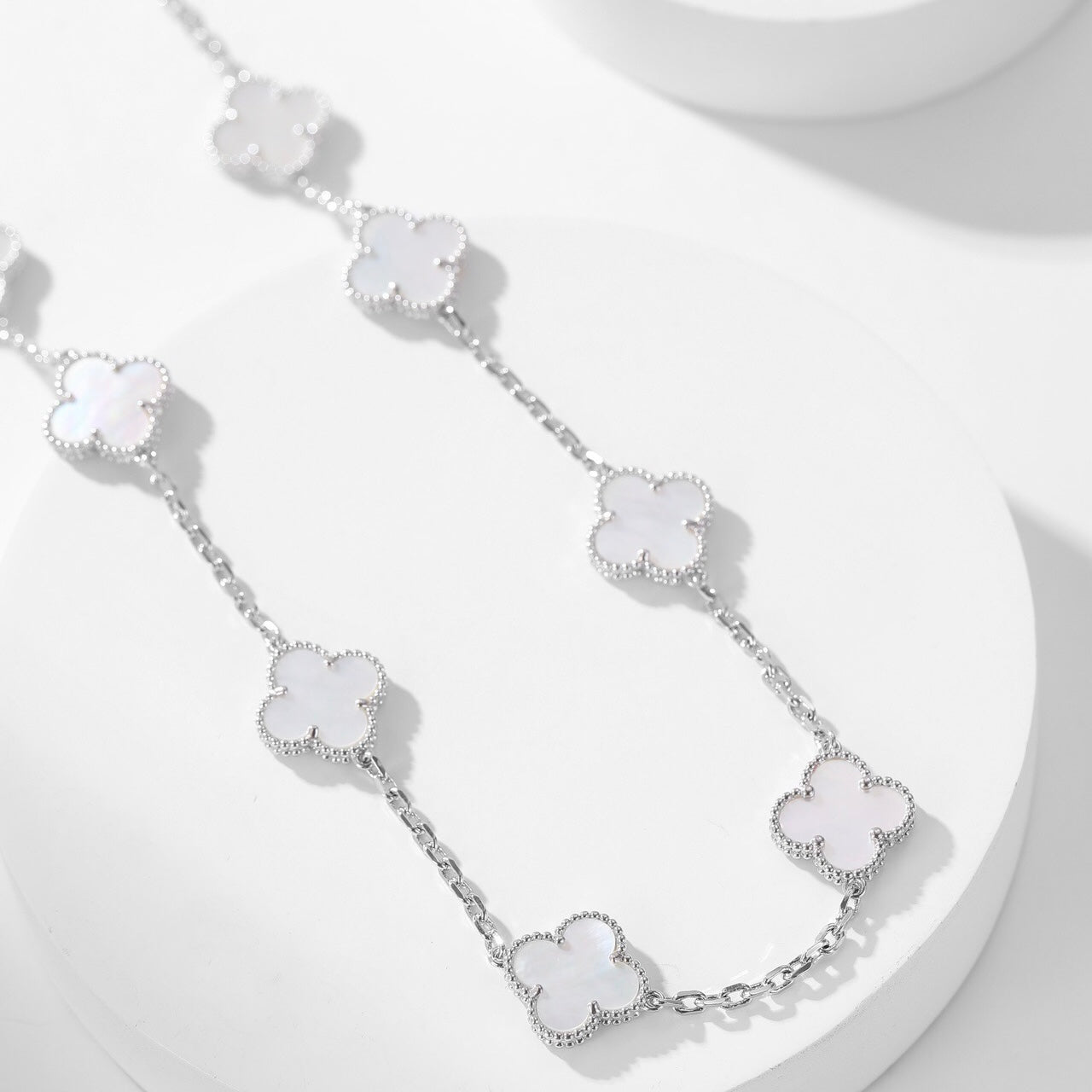[⭐Luxery]CLOVER 10 MOTIFS WHITE MOTHER OF PEARL NECKLACE