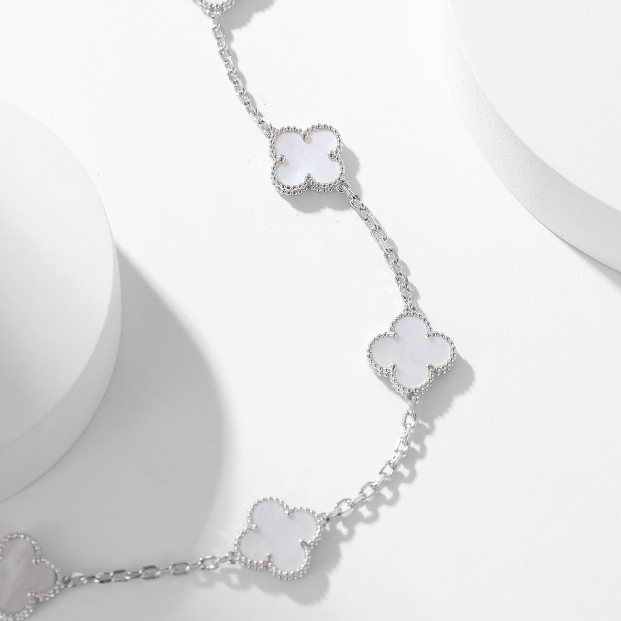 [⭐Luxery]CLOVER 10 MOTIFS WHITE MOTHER OF PEARL NECKLACE