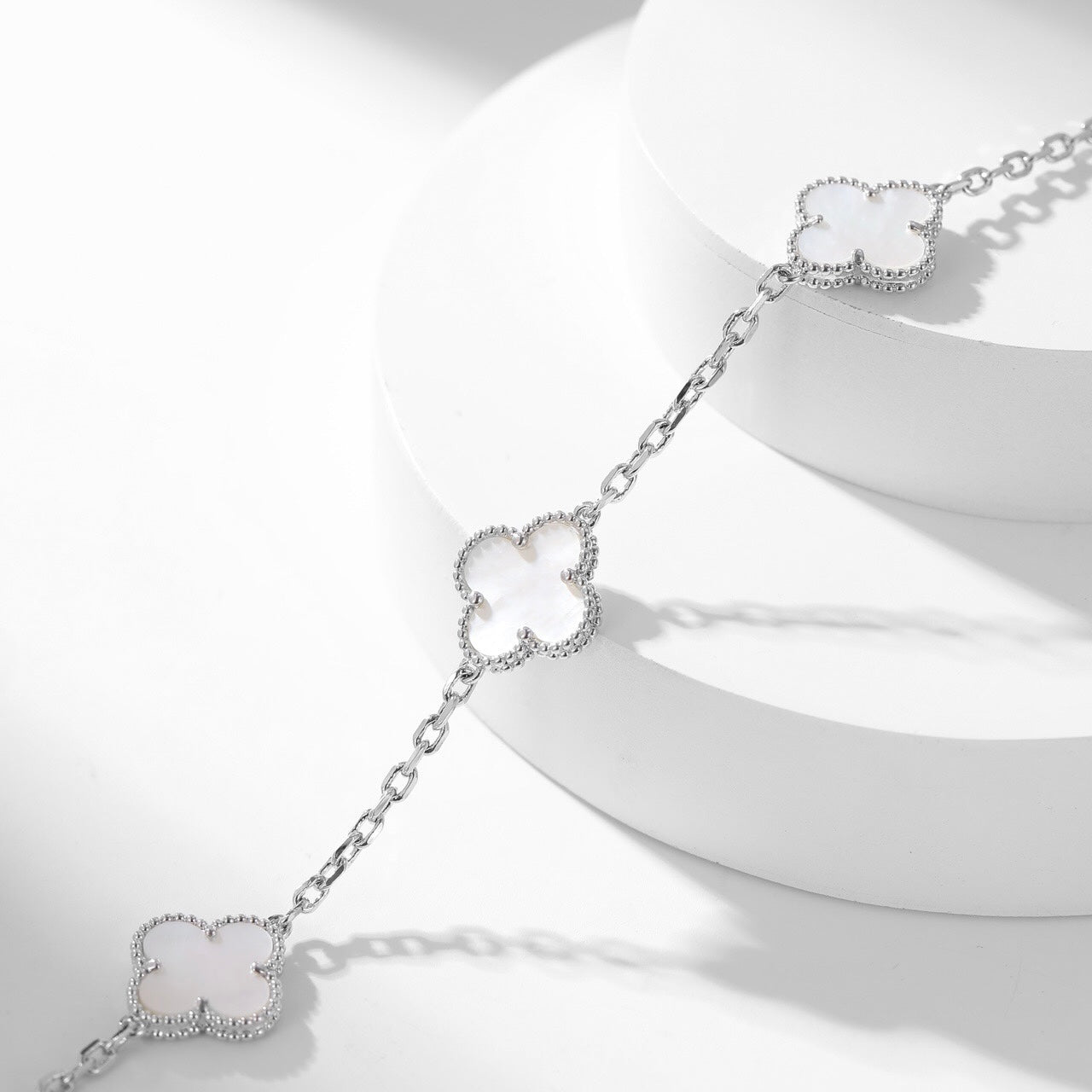 [⭐Luxery]CLOVER 10 MOTIFS WHITE MOTHER OF PEARL NECKLACE