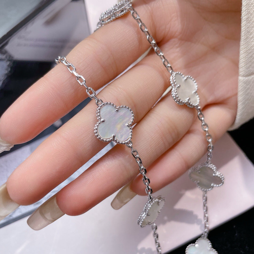 [⭐Luxery]CLOVER 10 MOTIFS WHITE MOTHER OF PEARL NECKLACE