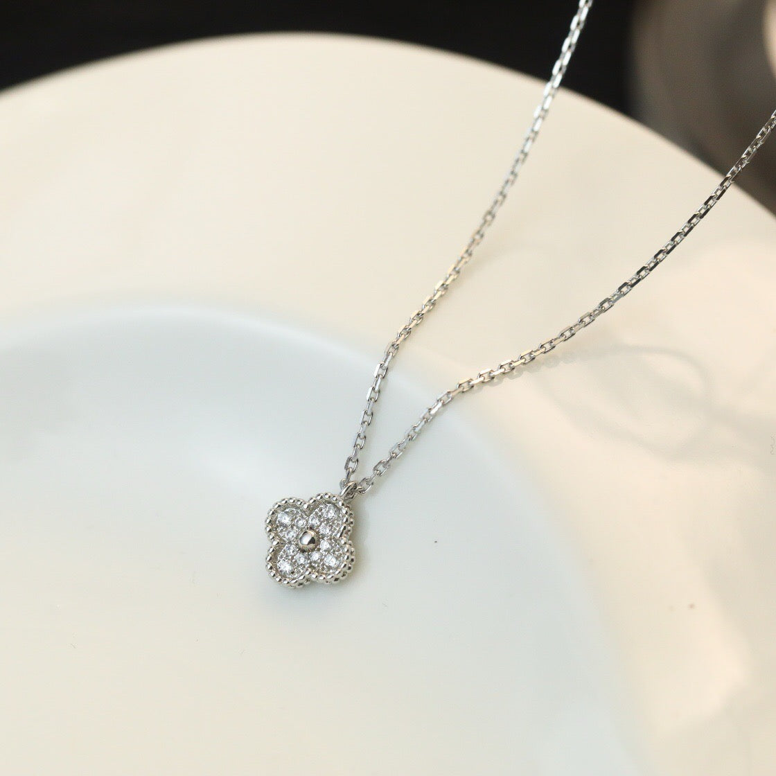 [⭐Luxery]CLOVER MINI 9.5MM PENDANT DIAMOND NECKLACE