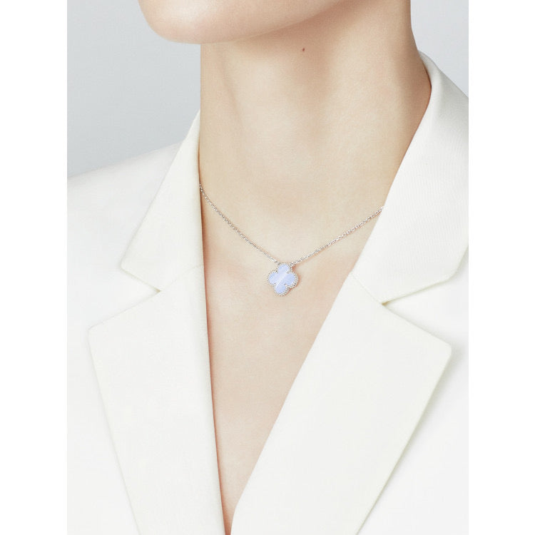 [⭐Luxery]CLOVER 15MM BLUE CHALCEDONY NECKLACE SILVER