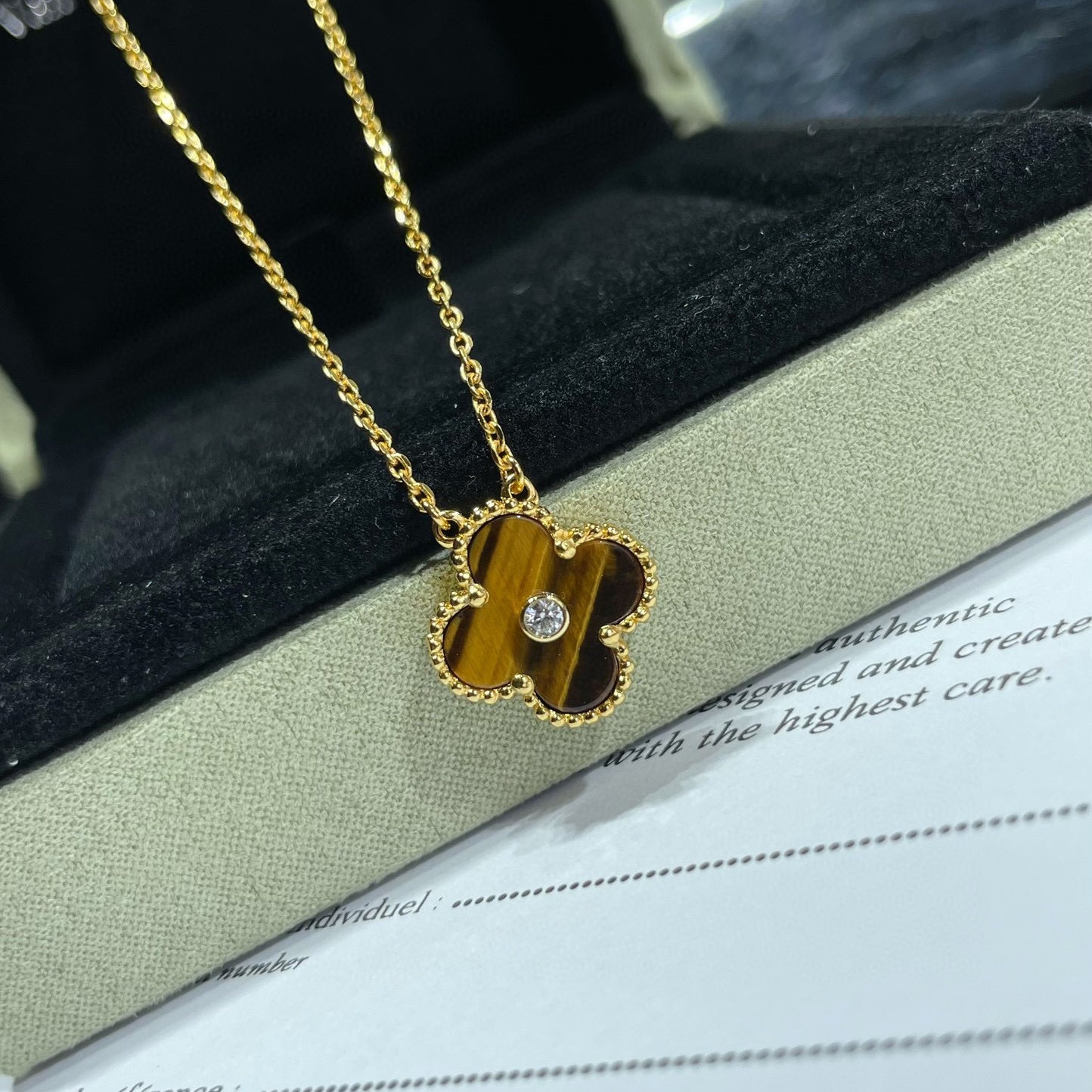 [⭐Luxery]CLOVER 15MM DIAMOND AND YELLOW TIGER'S EYE AGATE necklace