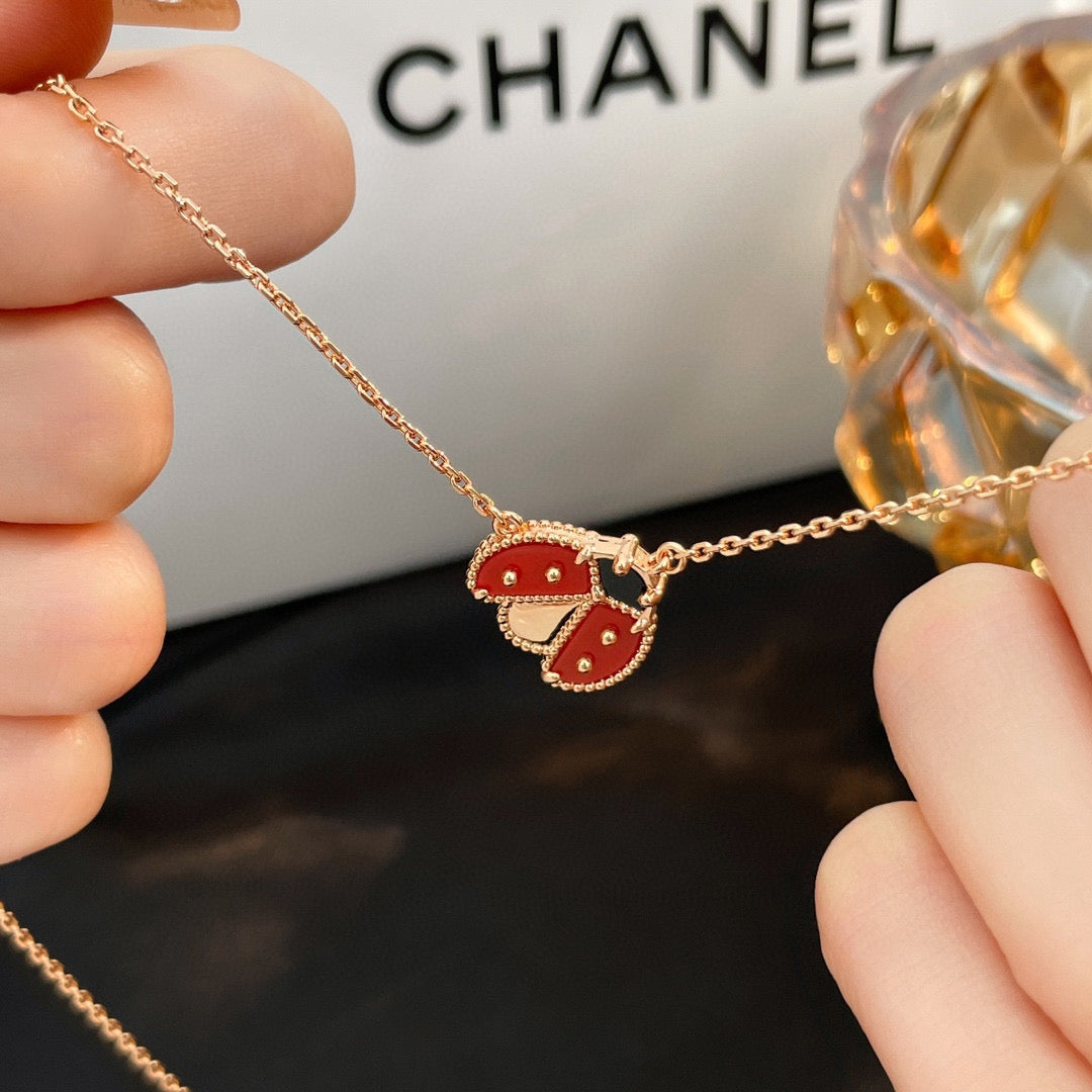 [⭐Luxery]LUCKY  CARNELIANS LADYBUG NECKLACE