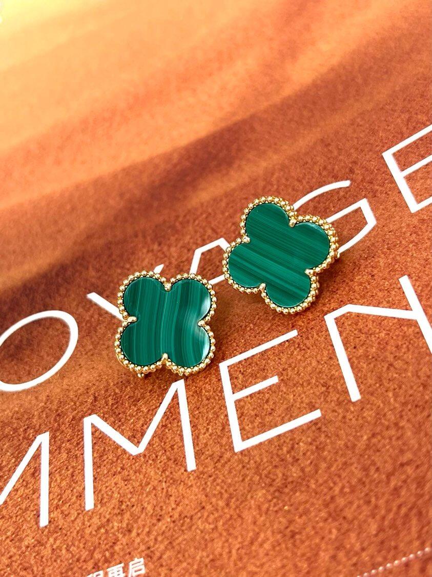 [⭐Luxery] CLOVER LARGE (20mm) 1 MOTIFS GREENER MOP STUD EARRINGS