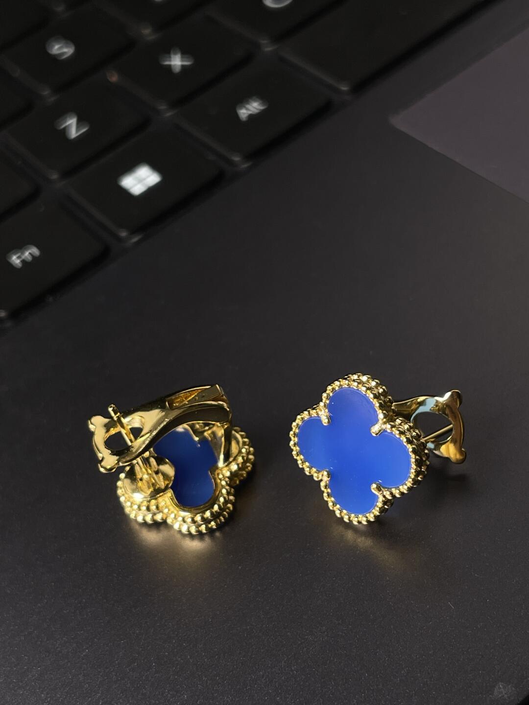 [⭐Luxery] CLOVER LARGE (20mm) 1 MOTIFS BLUE MOP STUD EARRINGS