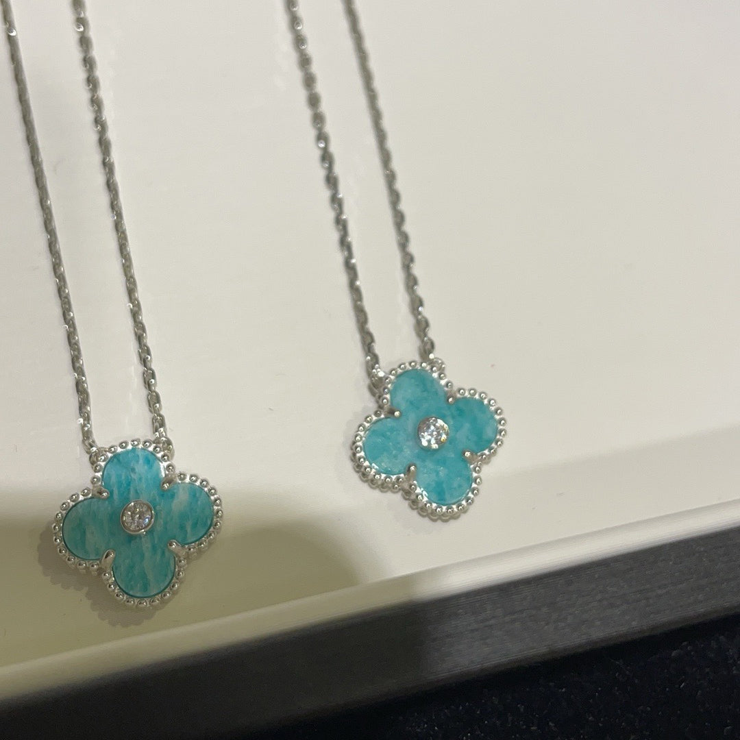 [⭐Luxery]CLOVER 15MM DIAMOND SVRES PORCELAIN  NECKLACE SILVER