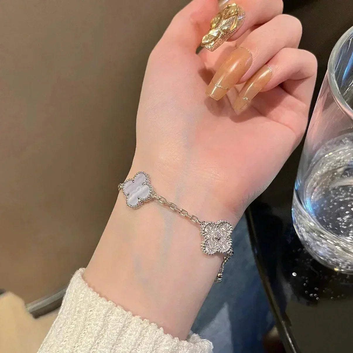 [⭐Luxery] CLOVER 5 MOTIF PURPLE CHALCEDONY BRACELET COLLECTION
