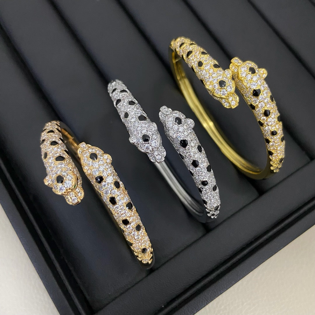 [⭐Luxery]PANTHERE DOUBLE HEADED HALF DIAMOND OPEN BRACELET