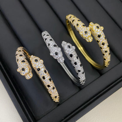 [⭐Luxery]PANTHERE DOUBLE HEADED HALF DIAMOND OPEN BRACELET