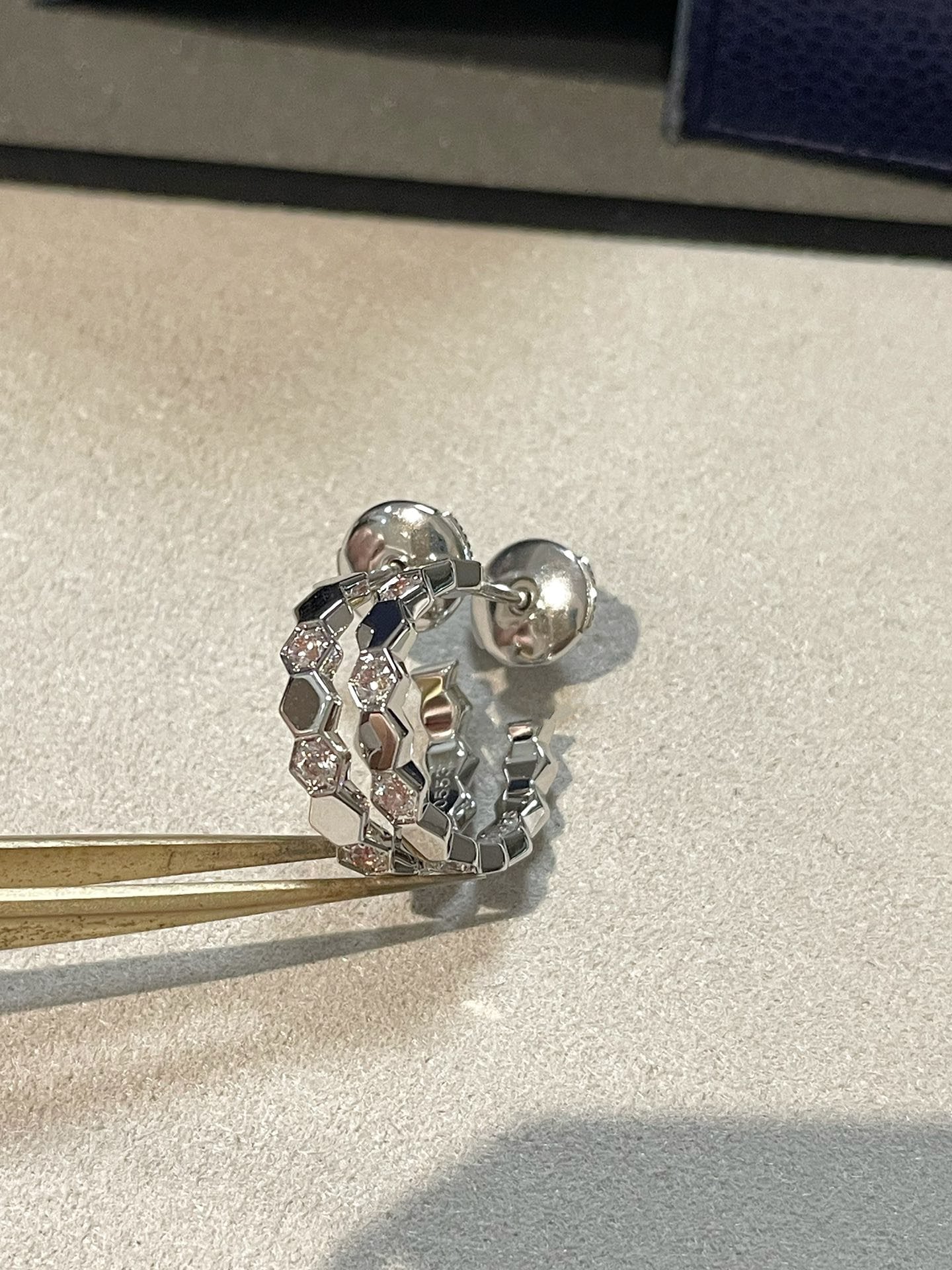 [⭐Luxery]Hollow Design Four-Leaf Clover Flower Shape Ring