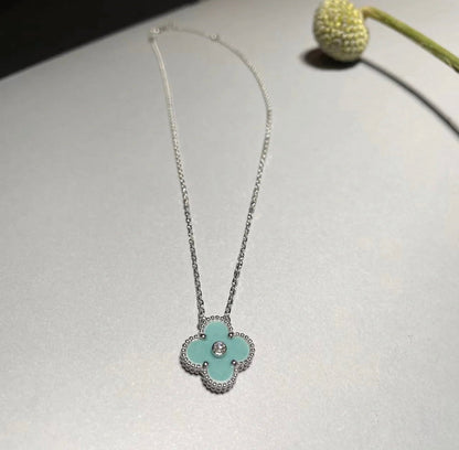 [⭐Luxery]CLOVER 1 DIAMOND LIGHT BLUE SILVER NECKLACE
