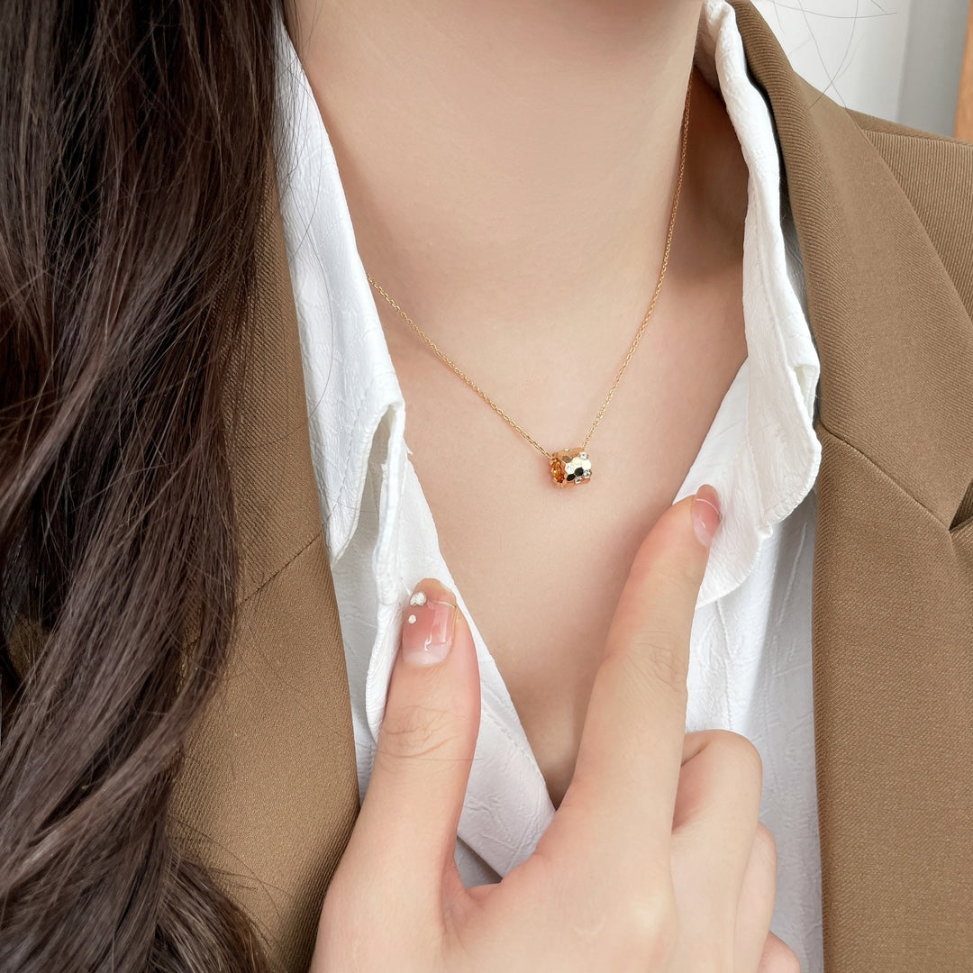 [⭐Luxery]BEE MINI PEDANT DIAMOND NECKLACE