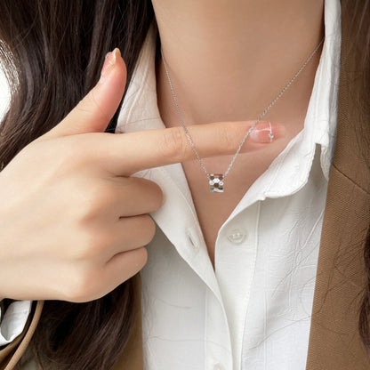 [⭐Luxery]BEE MINI PEDANT DIAMOND NECKLACE