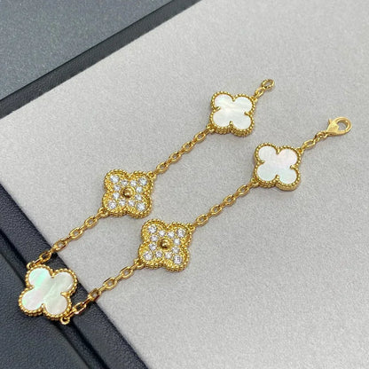 [⭐Luxery]CLOVER WHITE PEARL MOP 5 MOTIF BRACELET COLLECTION