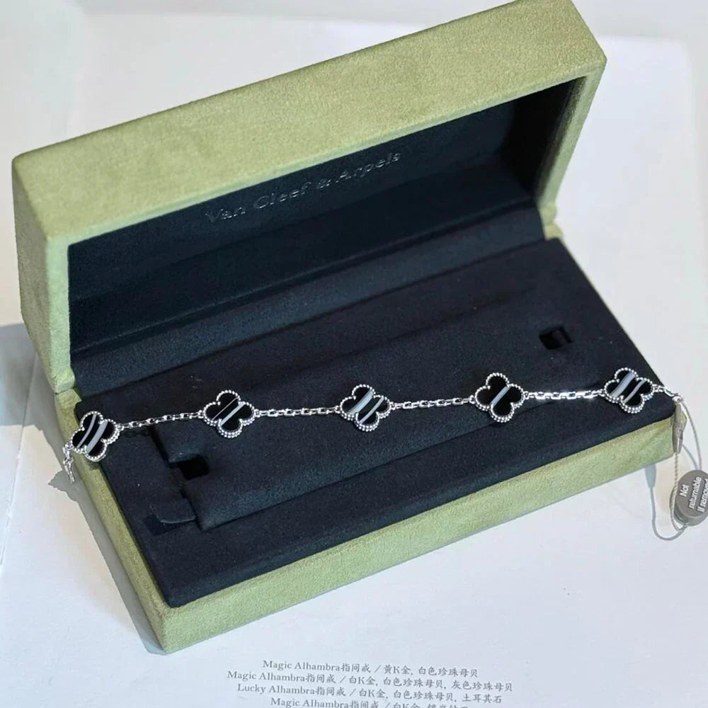 [⭐Luxery] CLOVER 5 MOTIF PULSAR STONE BRACELET COLLECTION