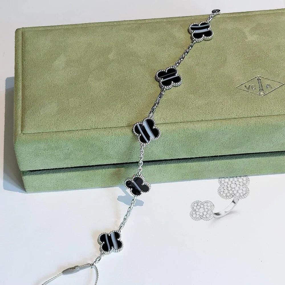 [⭐Luxery] CLOVER 5 MOTIF PULSAR STONE BRACELET COLLECTION