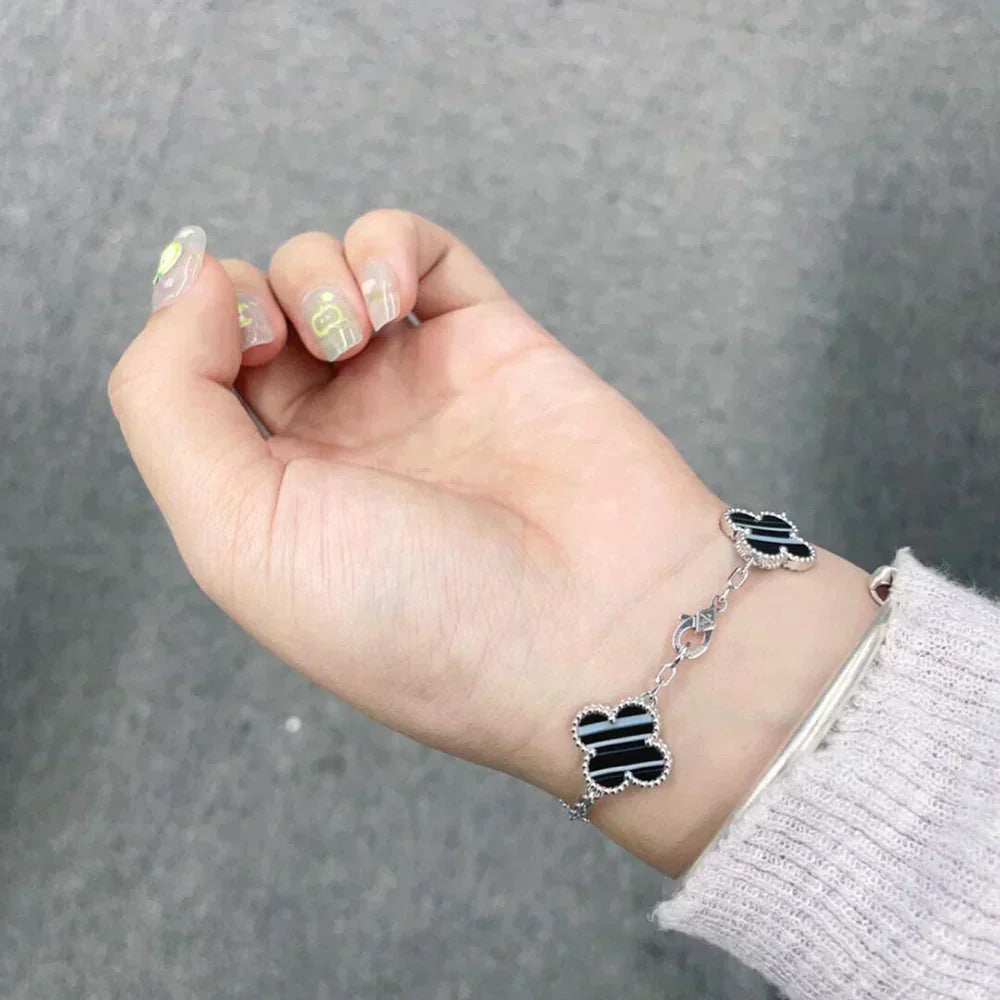 [⭐Luxery] CLOVER 5 MOTIF PULSAR STONE BRACELET COLLECTION