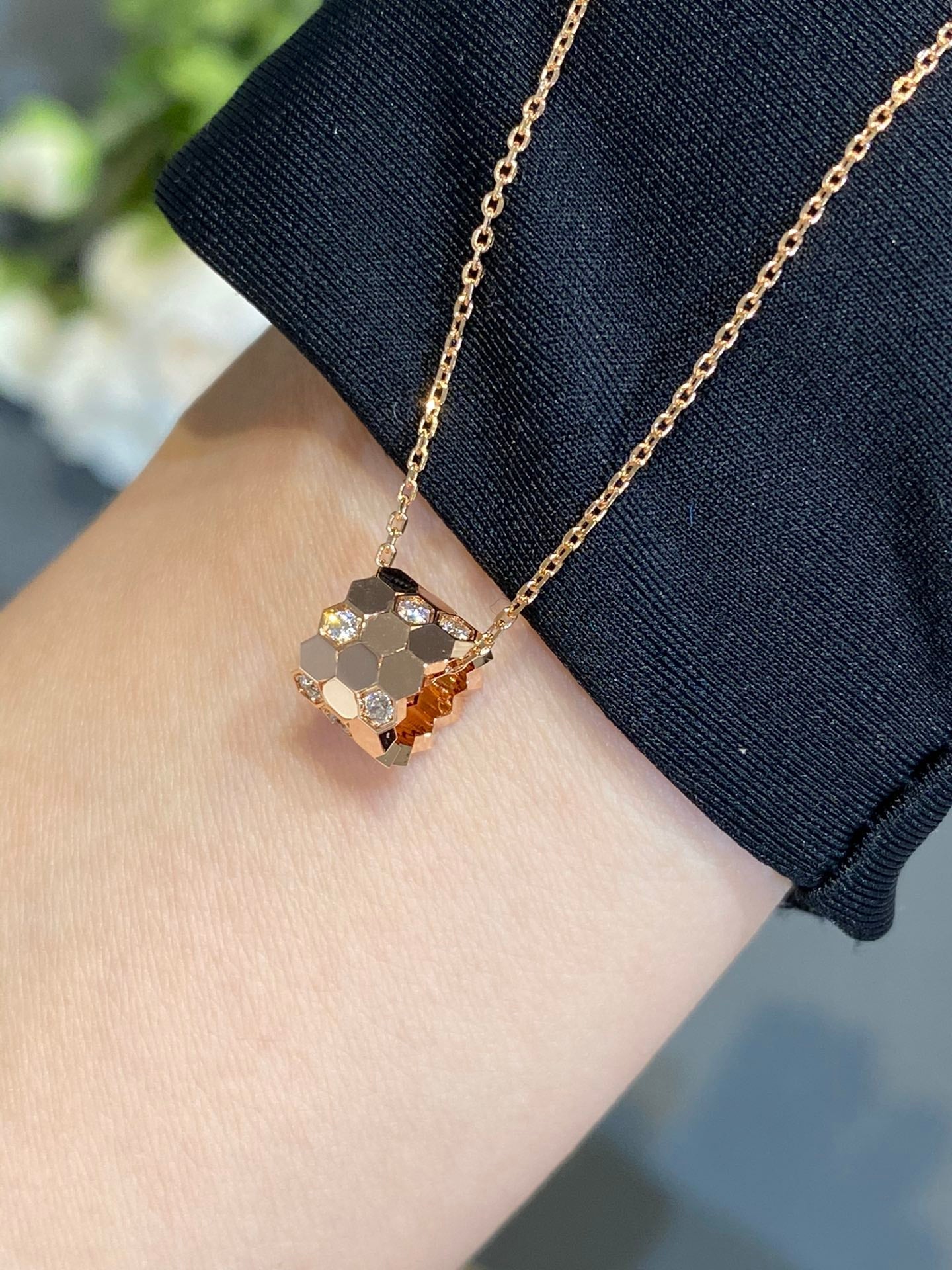 [⭐Luxery]BEE LOVE DIAMOND NECKLACE