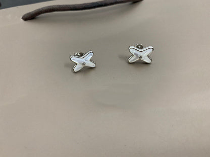 [⭐Luxery]JEUX DE WHITE MOP SILVER DIAMOND EARRINGS