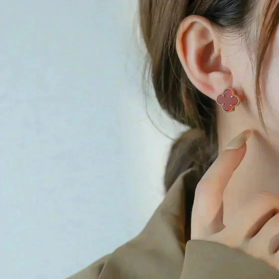 [⭐Luxery]CLOVER MEDIUM 1 MOTIFS CARNELIAN  EARRINGS