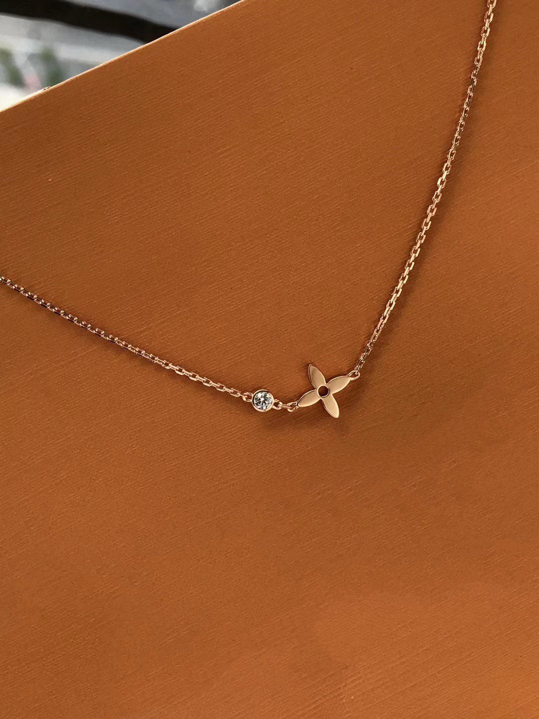 [⭐Luxery]BLOSSOM PENDANT PINK GOLD AND DIAMOND