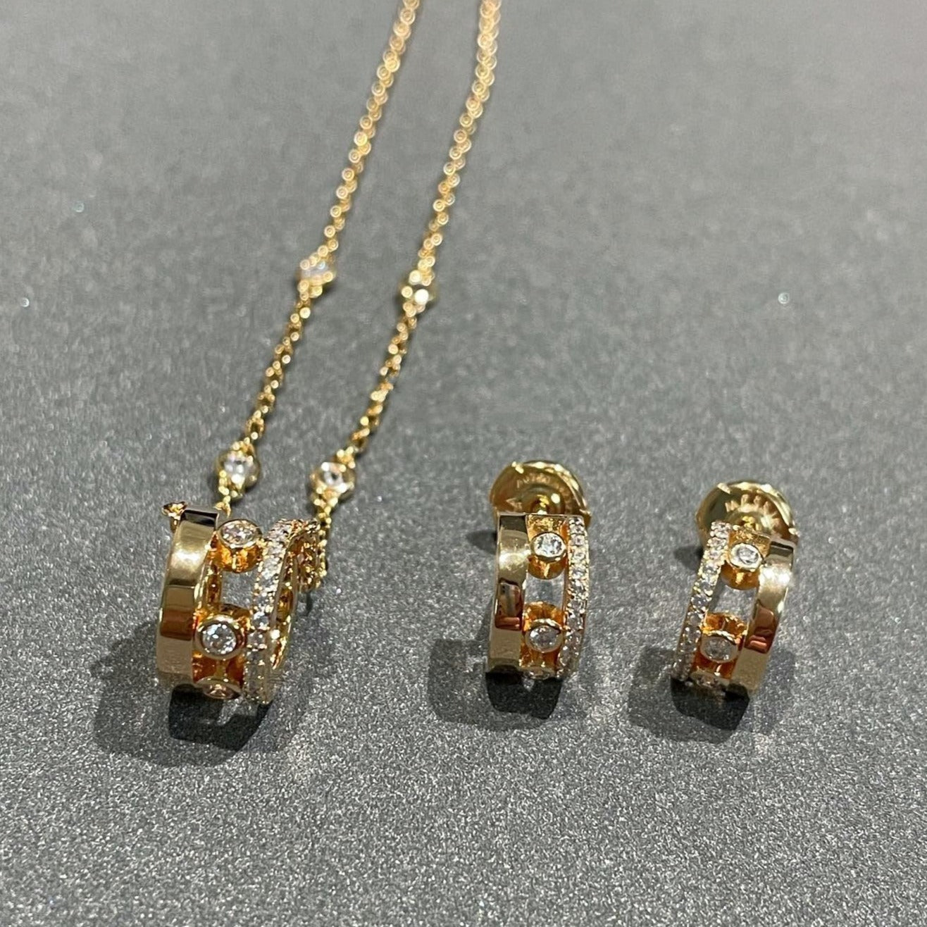 [⭐Luxery]CHAIN MOVE ROMANE PEDAND NECKLACE